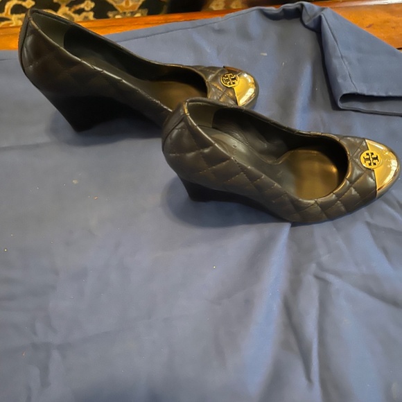 Tory Burch navy blue wedges size 37 - Picture 2 of 6
